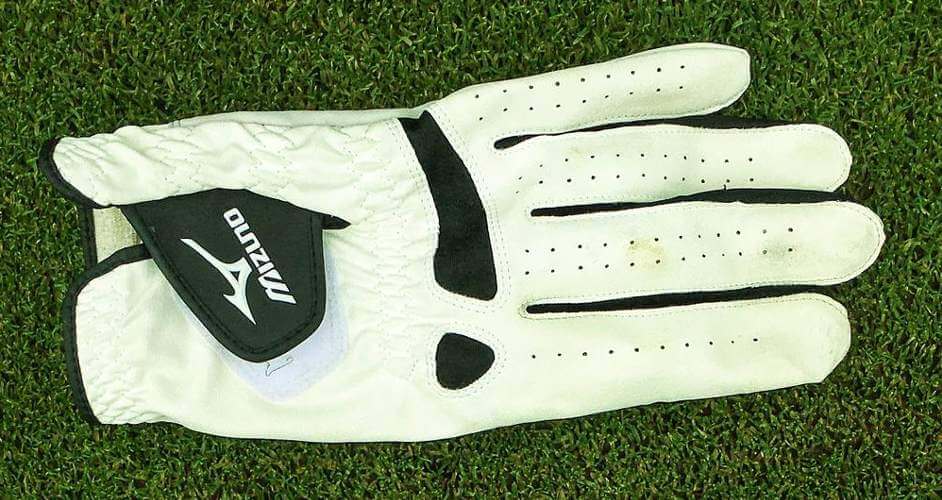 golf glove to prevent blisters